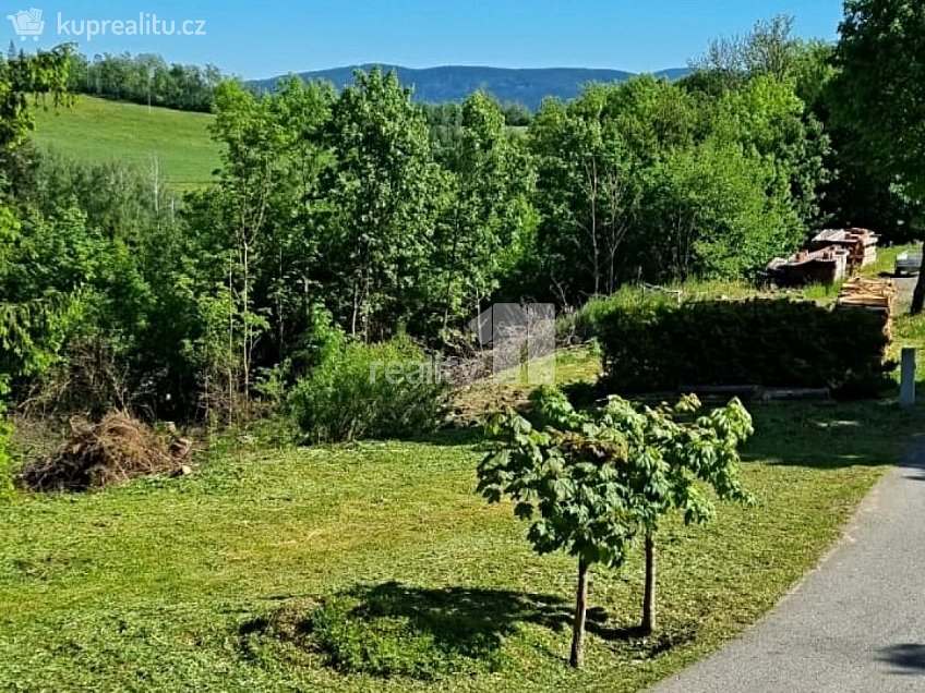Prodej  stavebního pozemku 400 m^2 Vysoké nad Jizerou, Vysoké nad Jizerou 