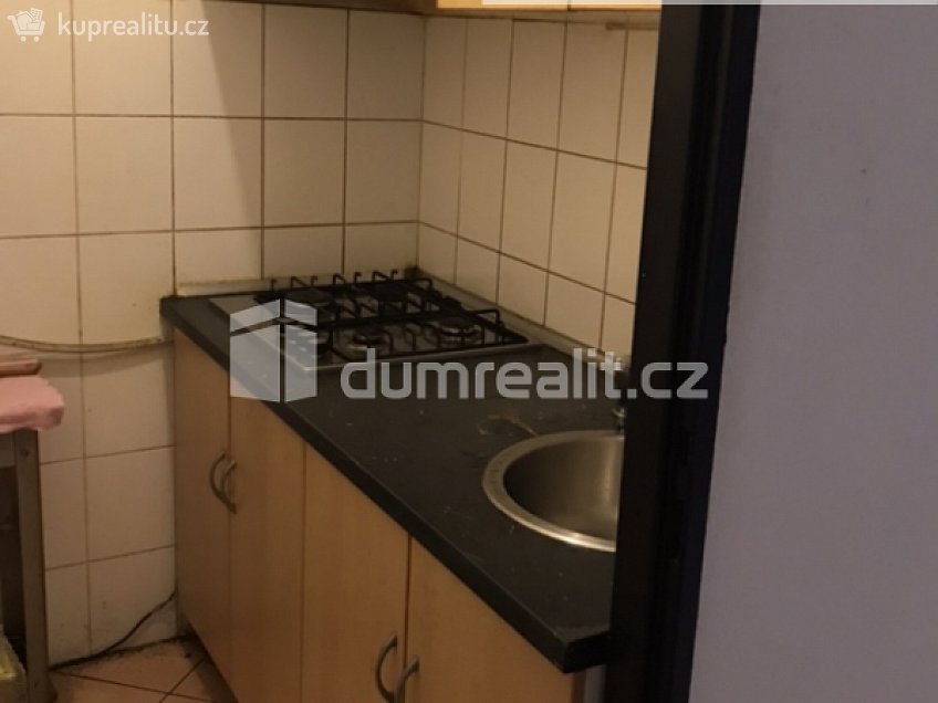 Pronájem bytu - pokoj 17 m^2 Pilská, Praha 14 