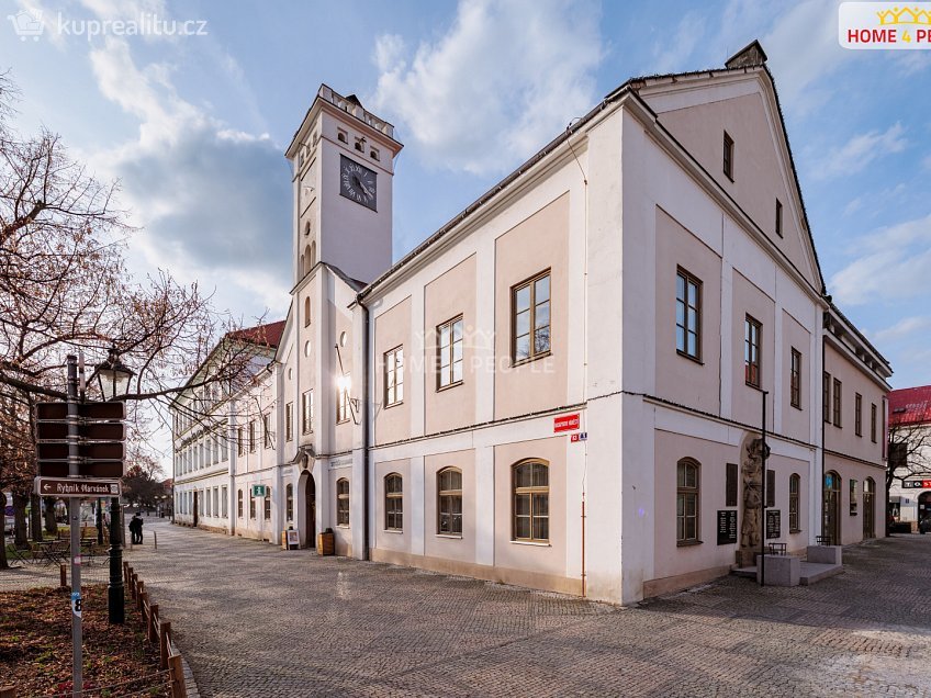 Prodej bytu 2+1 70 m^2 Olivova, Říčany 