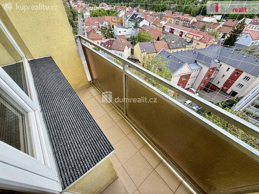 Pronájem bytu 3+1 82 m^2 sídl. Hůrka, Kralupy nad Vltavou 