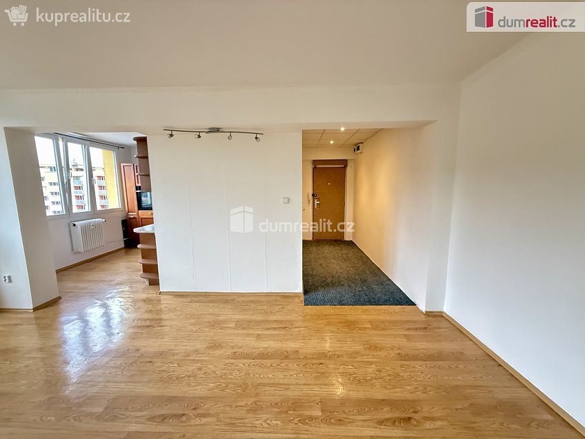 Pronájem bytu 3+1 82 m^2 sídl. Hůrka, Kralupy nad Vltavou 
