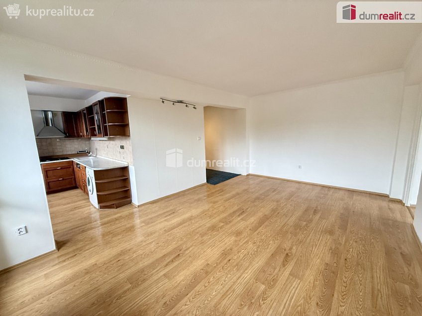 Pronájem bytu 3+1 82 m^2 sídl. Hůrka, Kralupy nad Vltavou 