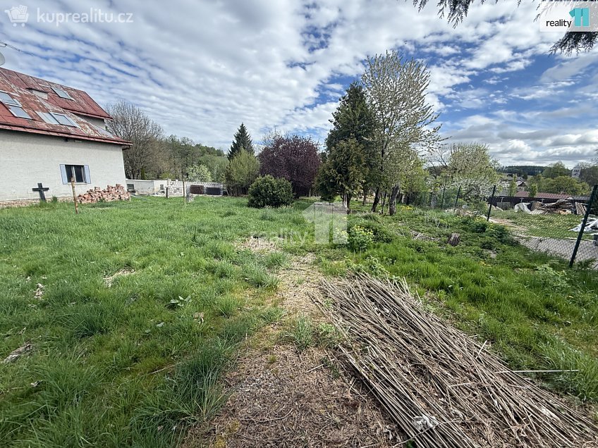 Prodej  stavebního pozemku 867 m^2 Smrčná, Smrčná 