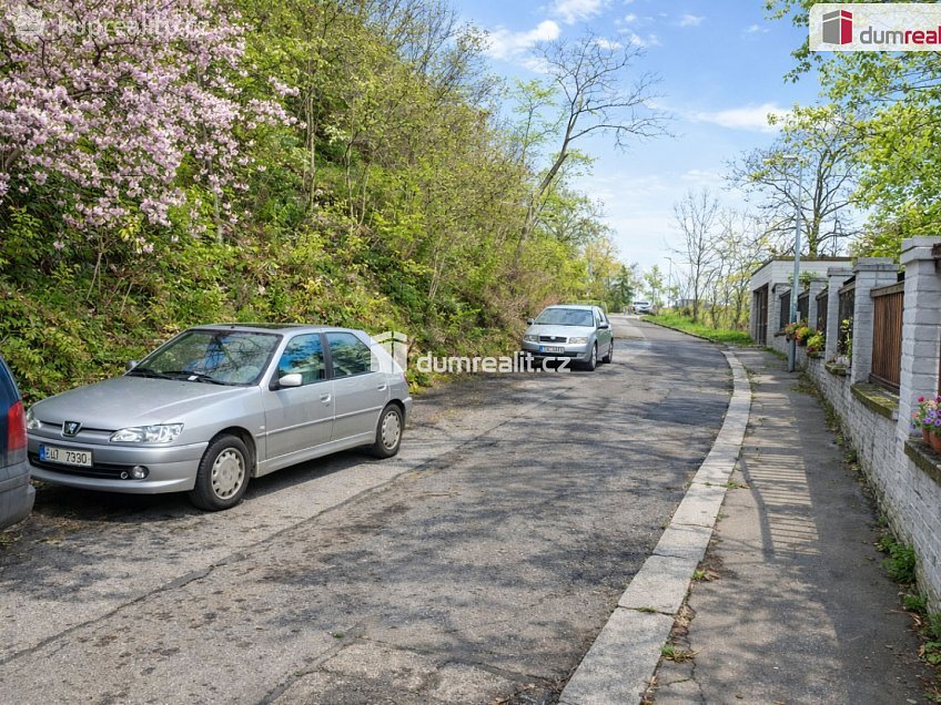 Pronájem bytu 1+kk 21 m^2 Mošnova, Praha 5 