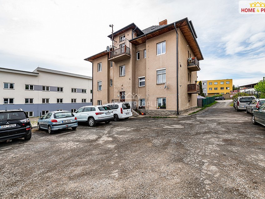 Prodej bytu 3+1 72 m^2 Pražská, Dobříš 