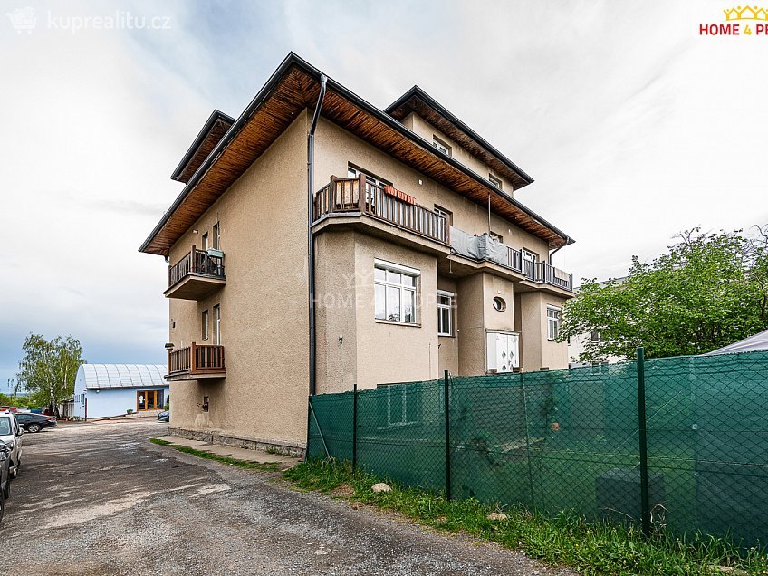 Prodej bytu 3+1 72 m^2 Pražská, Dobříš 