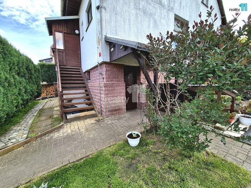 Prodej  rodinného domu 189 m^2 Thomayerova, Aš 