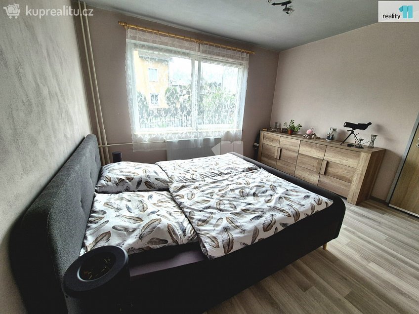 Prodej  rodinného domu 189 m^2 Thomayerova, Aš 
