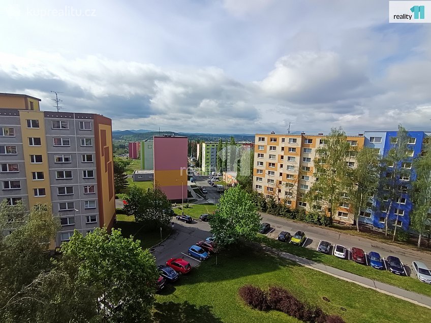 Prodej bytu 2+kk 40 m^2 Na Jílech, Česká Lípa 