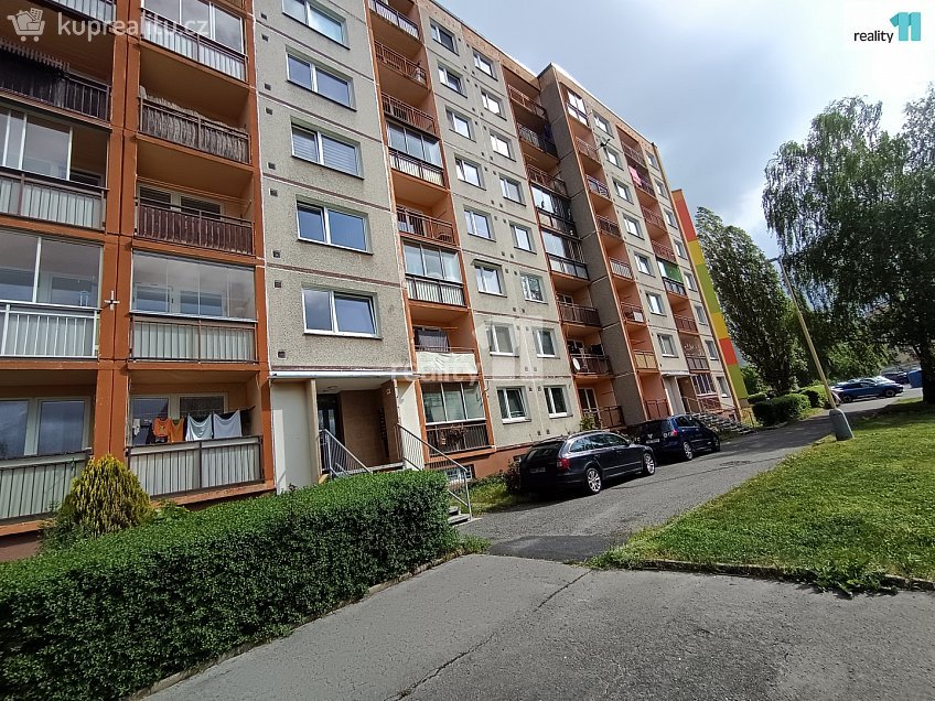 Prodej bytu 2+kk 40 m^2 Na Jílech, Česká Lípa 