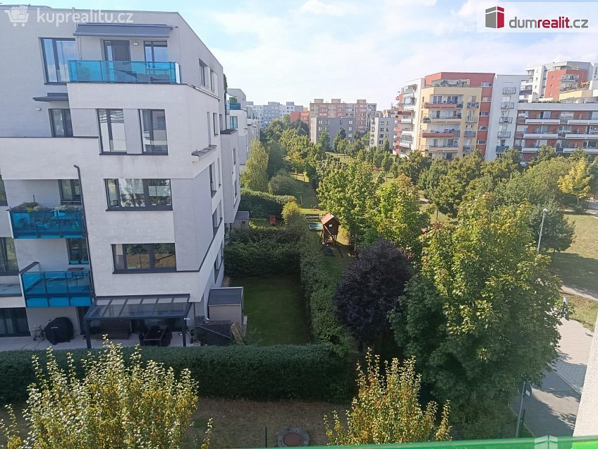 Pronájem bytu 3+kk 65 m^2 Nepomuckých, Praha 18 