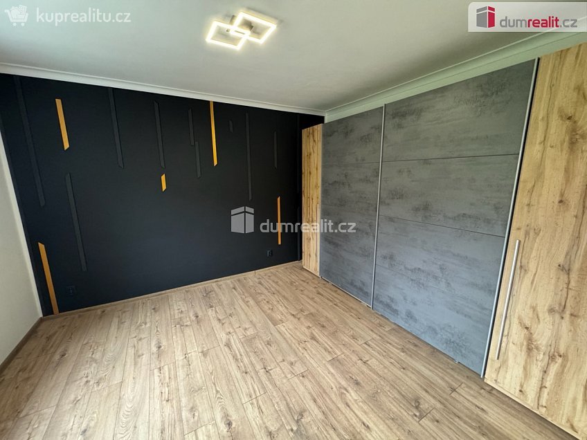 Pronájem bytu 2+1 52 m^2 Hlavní, Uherský Brod 