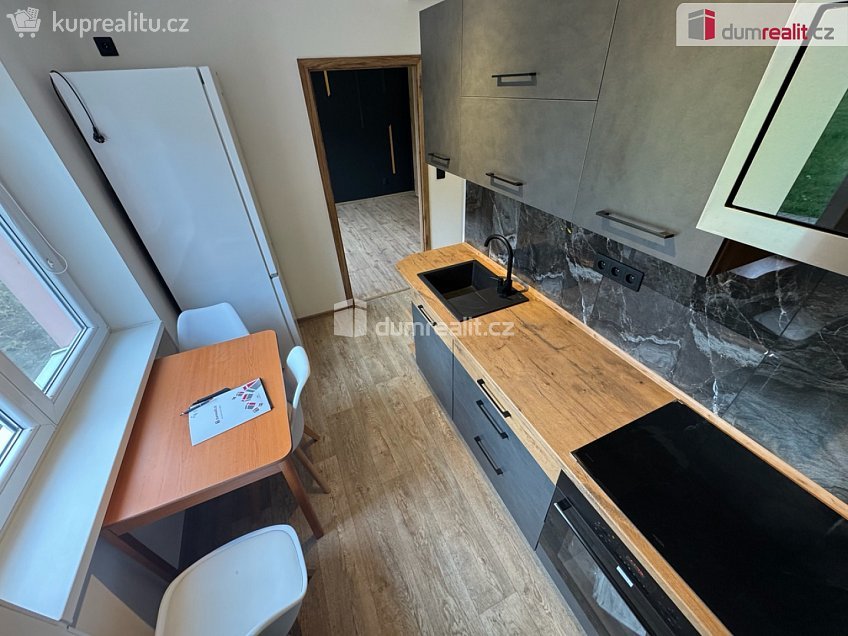 Pronájem bytu 2+1 52 m^2 Hlavní, Uherský Brod 