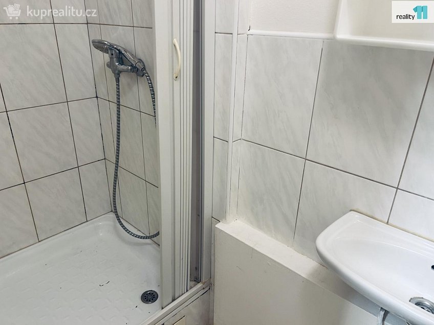 Prodej bytu 1+1 24 m^2 Gruzínská, Praha 10 
