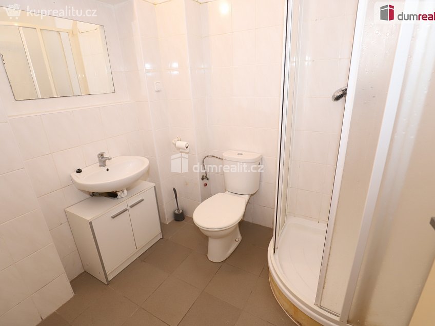 Pronájem bytu 1+kk 58 m^2 Karlovy Vary, Karlovy Vary 