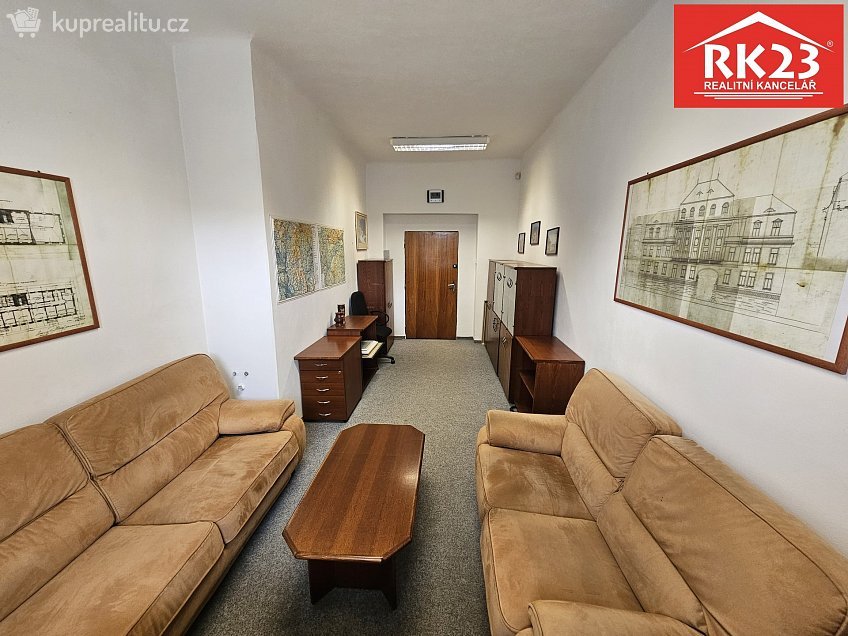 Pronájem  kanceláře 19 m^2 Nádražní náměstí 299, Mariánské Lázně 