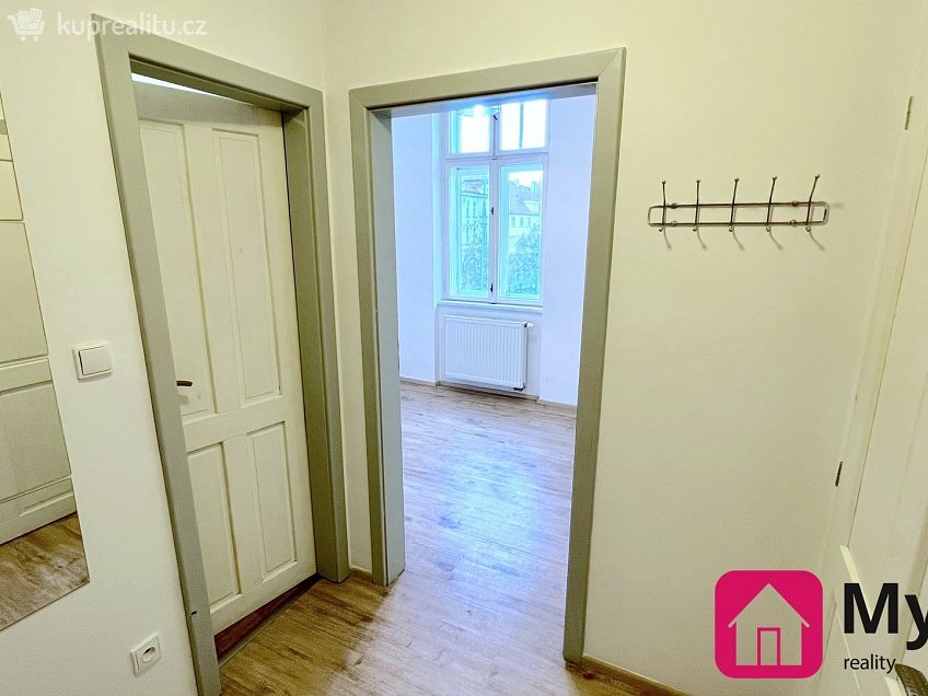 Pronájem bytu 2+kk 40 m^2 Lužická, Znojmo 