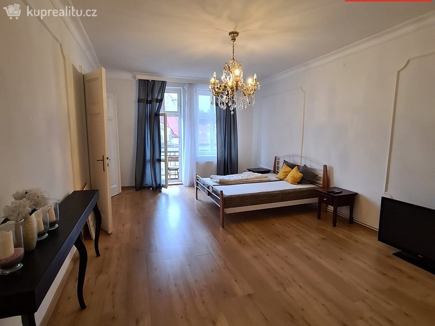 Pronájem bytu 2+1 65 m^2 Ruská, Mariánské Lázně 