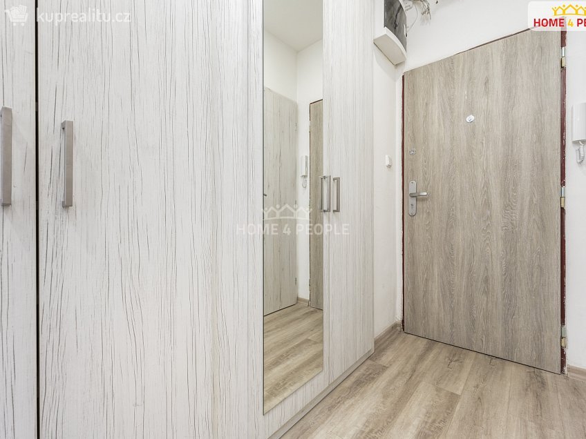 Pronájem bytu 2+kk 50 m^2 Sídliště, Lysá nad Labem 