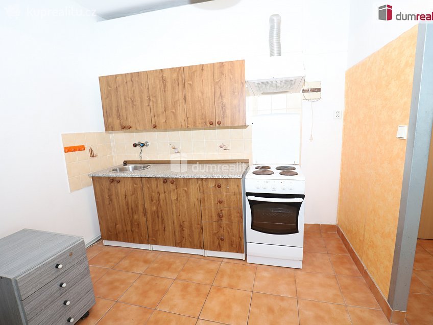 Pronájem bytu 1+kk 58 m^2 Karlovy Vary, Karlovy Vary 
