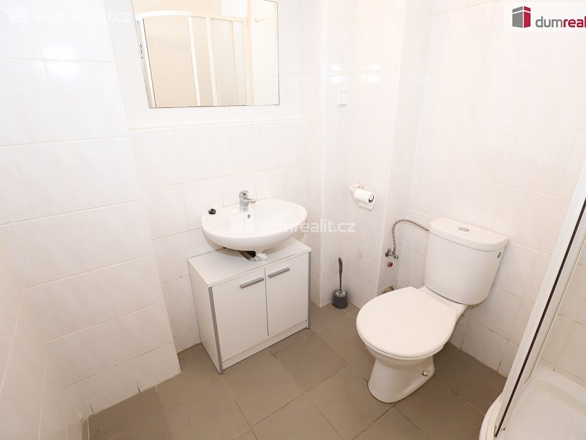 Pronájem bytu 1+kk 58 m^2 Karlovy Vary, Karlovy Vary 
