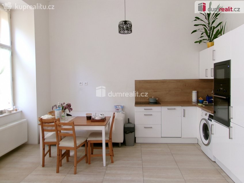 Prodej bytu 4+kk 150 m^2 Škrétova, Praha 2 