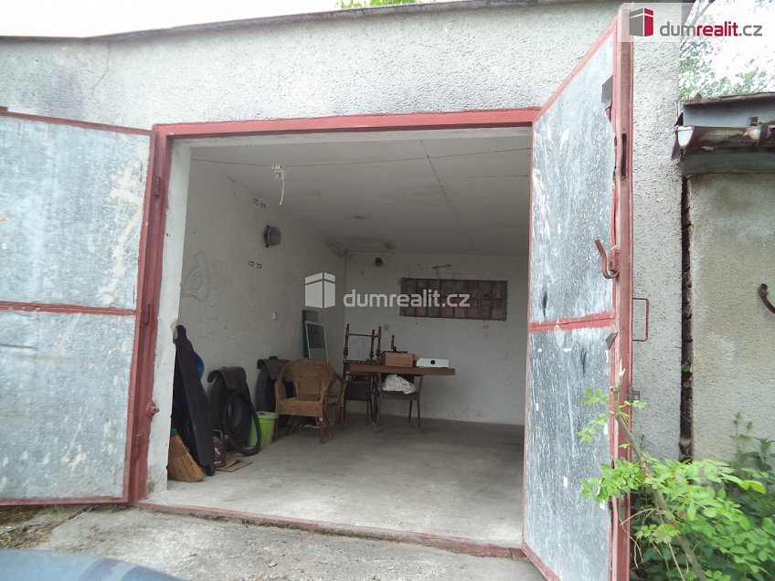 Prodej  garáže 21 m^2 U Bažantnice, Karviná 