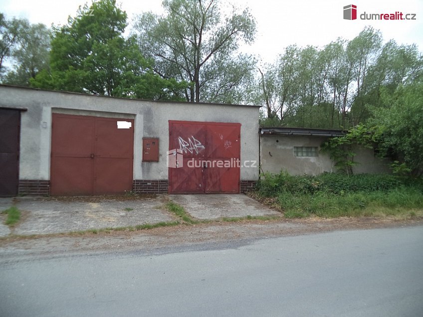 Prodej  garáže 21 m^2 U Bažantnice, Karviná 