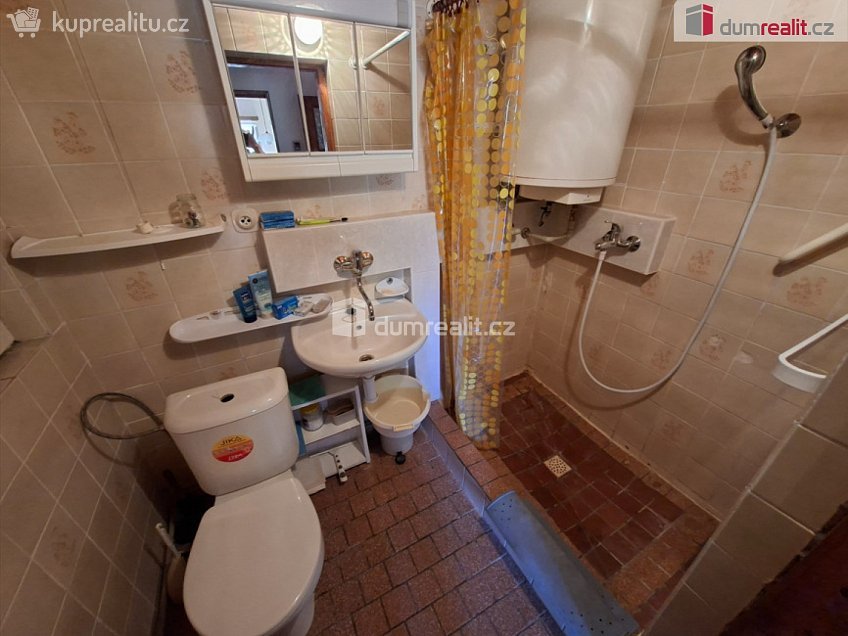 Prodej  chaty 95 m^2 Černé Voděrady, Černé Voděrady 