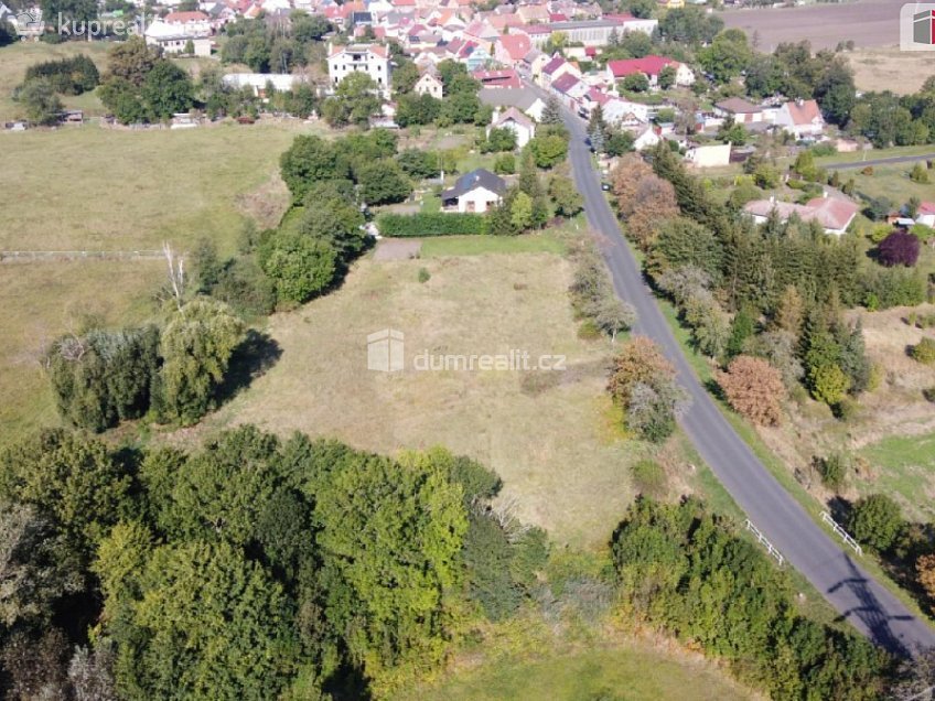 Prodej  stavebního pozemku 4621 m^2 Údlice, Údlice 