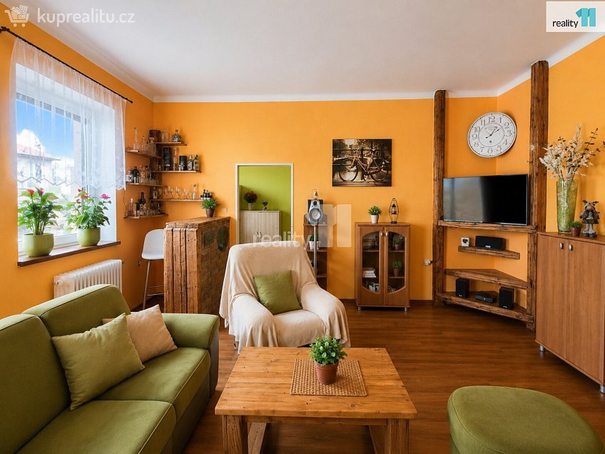 Prodej bytu 3+1 94 m^2 Slavíkova, Hodonín 
