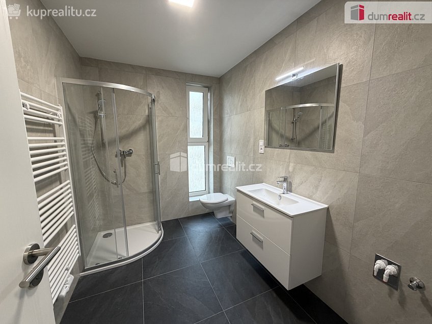Pronájem bytu 2+kk 48 m^2 Rolavská, Karlovy Vary 