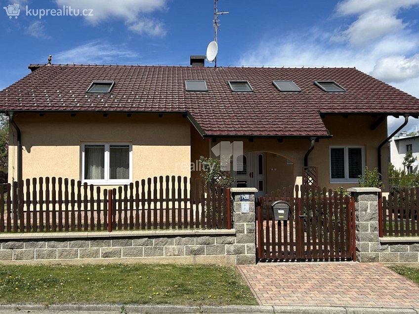 Pronájem  rodinného domu 279 m^2 Sadová, Humpolec 