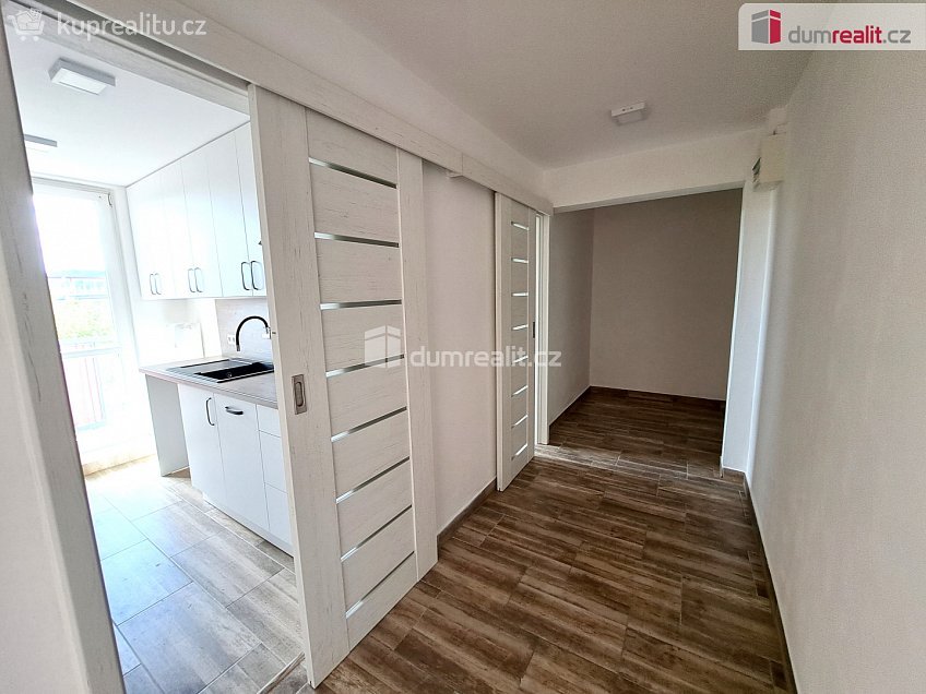 Pronájem bytu 2+1 55 m^2 Duchcovská, Teplice 
