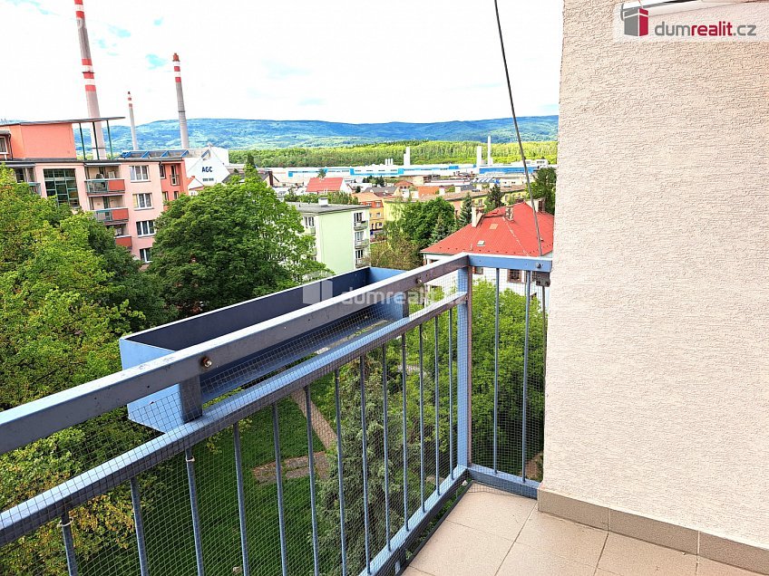 Pronájem bytu 2+1 55 m^2 Duchcovská, Teplice 