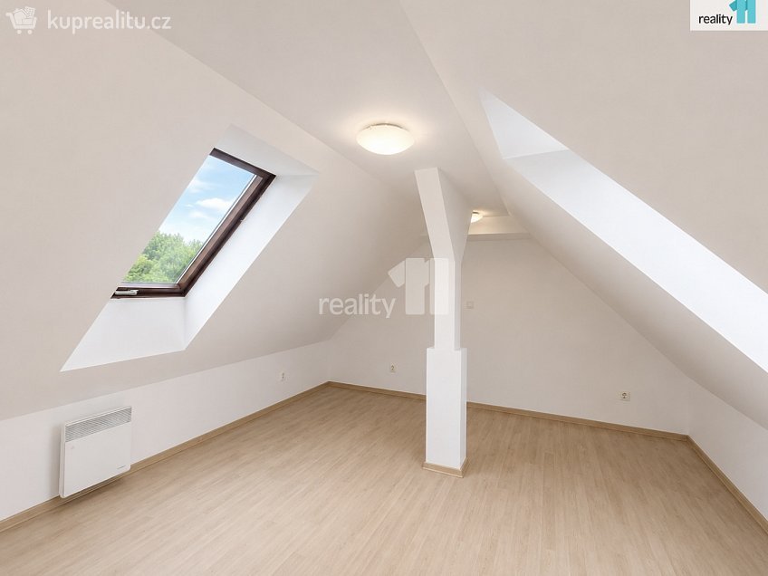 Prodej bytu 3+kk 72 m^2 Českobrodská, Praha 9 