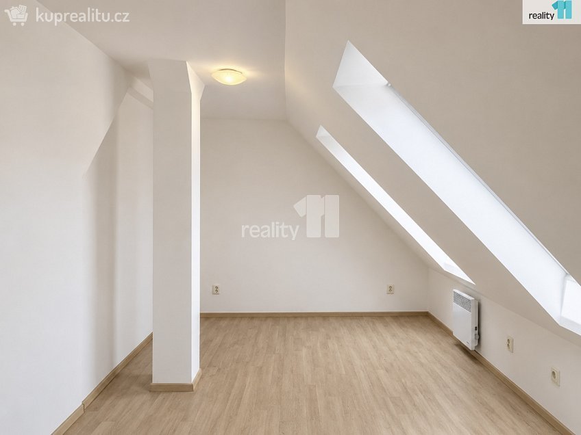 Prodej bytu 3+kk 72 m^2 Českobrodská, Praha 9 