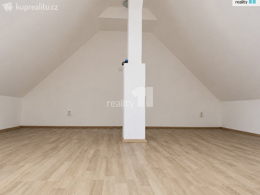 Prodej bytu 3+kk 72 m^2 Českobrodská, Praha 9 