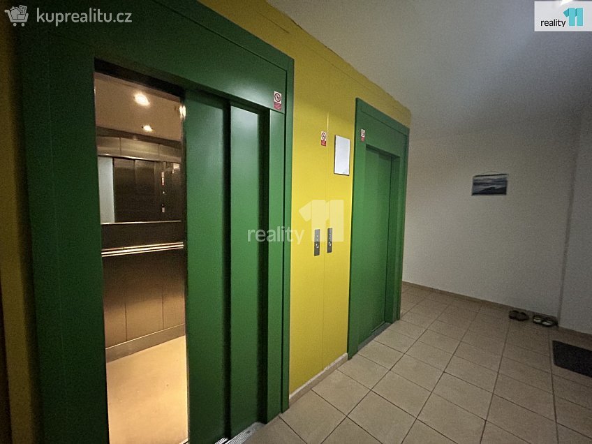 Prodej bytu 3+1 73 m^2 Běluňská, Praha 20 