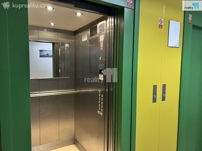 Prodej bytu 3+1 73 m^2 Běluňská, Praha 20 