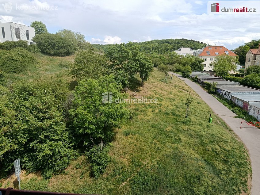 Pronájem bytu 1+kk 23 m^2 Týmlova, Praha 4 