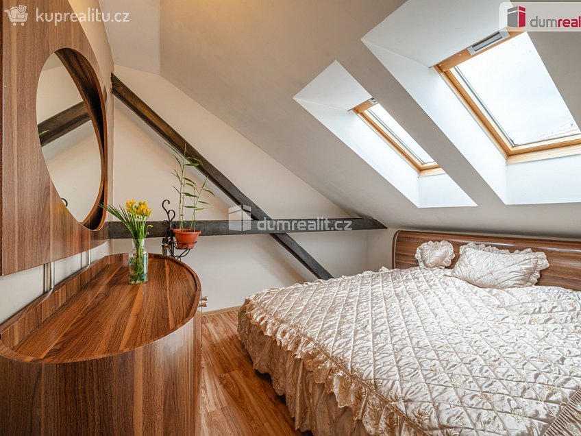 Prodej bytu 4+kk 109 m^2 Chebská, Mariánské Lázně 