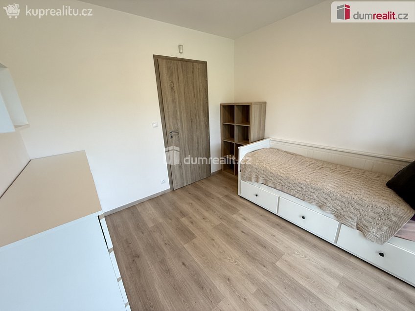 Prodej bytu 3+kk 73 m^2 Toufarova, Praha-Řeporyje 
