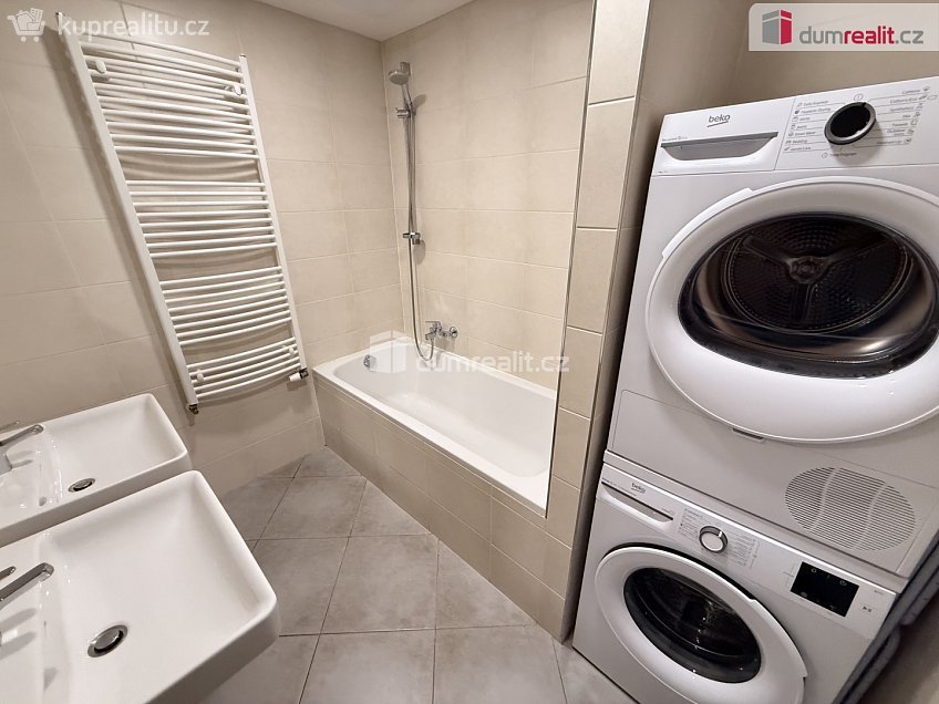 Prodej bytu 3+kk 73 m^2 Toufarova, Praha-Řeporyje 