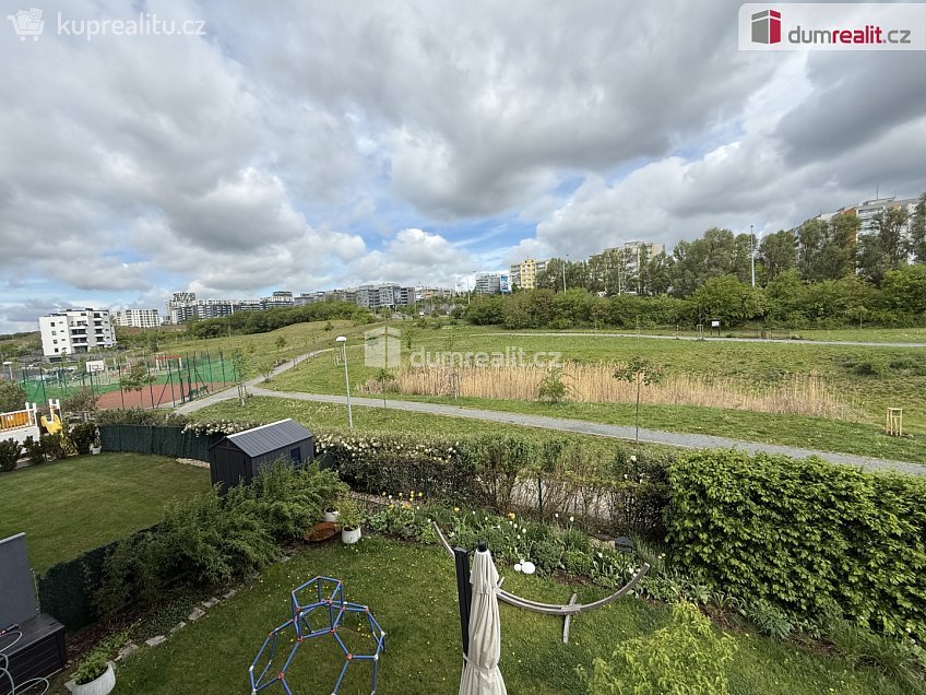 Prodej bytu 3+kk 73 m^2 Toufarova, Praha-Řeporyje 