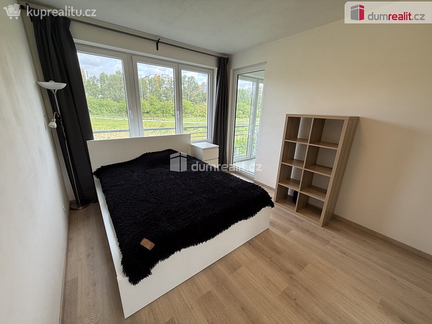 Prodej bytu 3+kk 73 m^2 Toufarova, Praha-Řeporyje 
