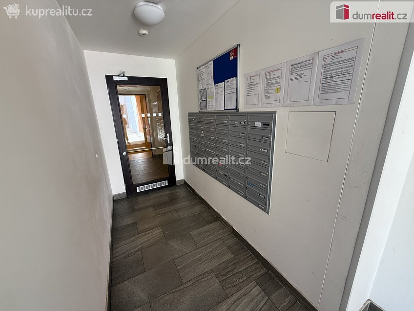 Prodej bytu 3+kk 73 m^2 Toufarova, Praha-Řeporyje 