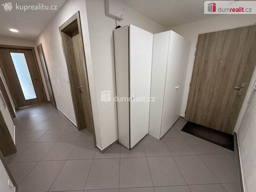 Prodej bytu 3+kk 73 m^2 Toufarova, Praha-Řeporyje 