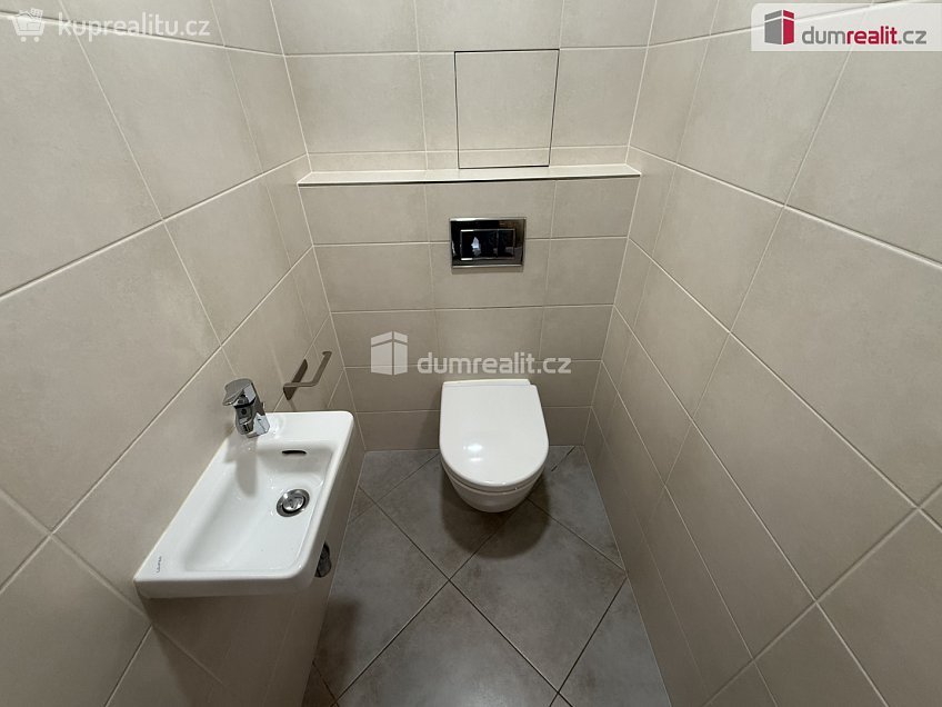 Prodej bytu 3+kk 73 m^2 Toufarova, Praha-Řeporyje 