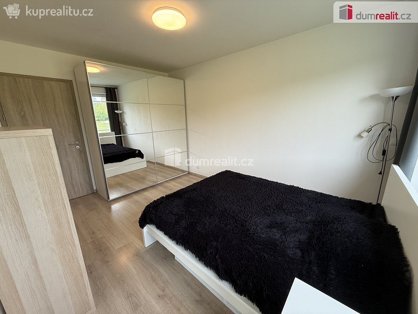 Prodej bytu 3+kk 73 m^2 Toufarova, Praha-Řeporyje 
